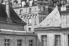 Paris-2419 Fensterblick_Musée-Carnavalet_F [Aug. 2025]